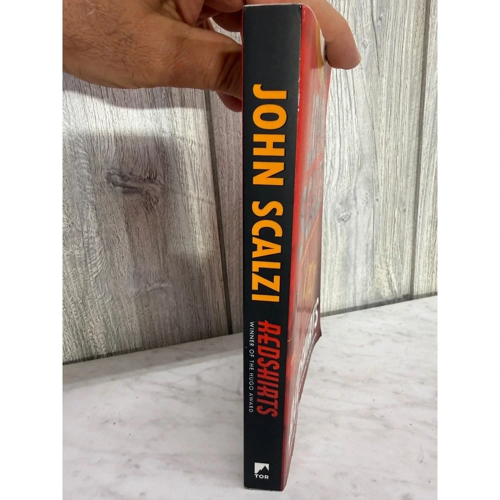Redshirts John Scalzi Hugo Award Winner Sci-Fi Novel Tor Paperback Book
